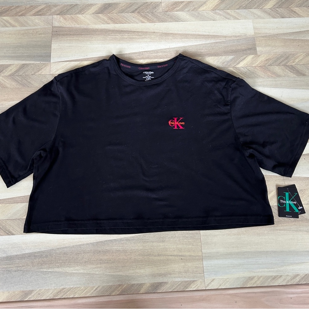 CALVIN KLEIN THIS IS LOVE CROPPED T-Shirt